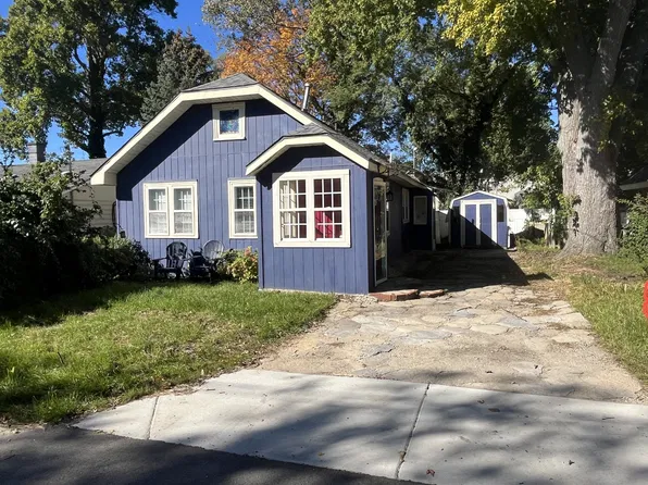 209 Rex St, Spring Lake, MI 49456