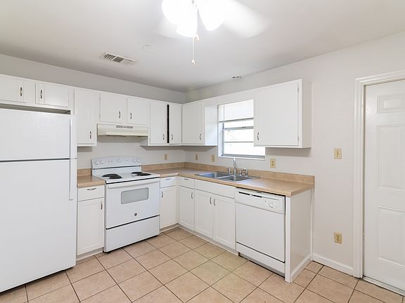5th image of 3741 Maria Cir