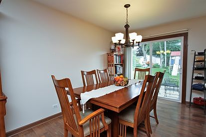 4th image of 323 Bridgewood Dr
