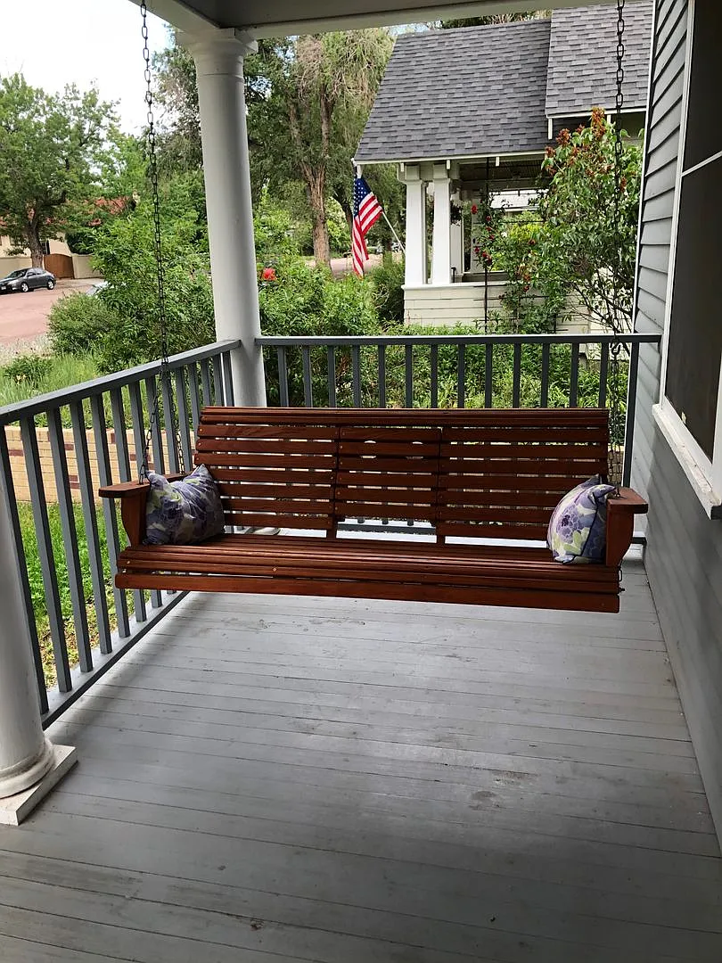 Beautiful 3 bed/2 bath Near Downtown! — Photo 2