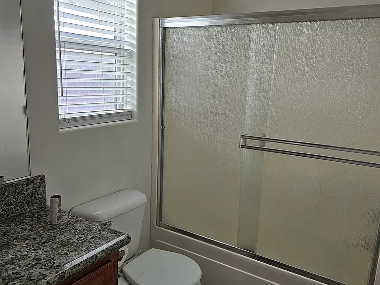 12706 Crystal Cove Ave — Photo 22