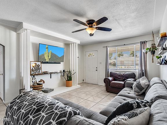 4th image of 2037 W State Ave