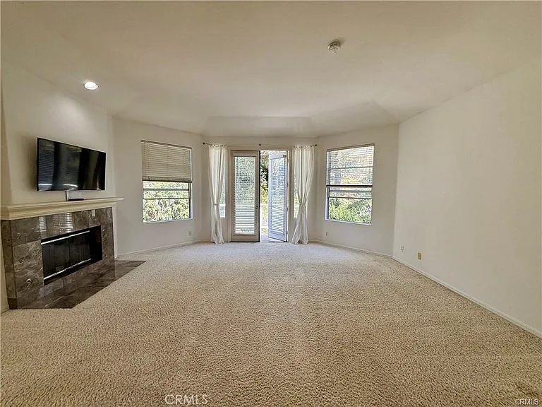27461 Glenwood Dr — Photo 17