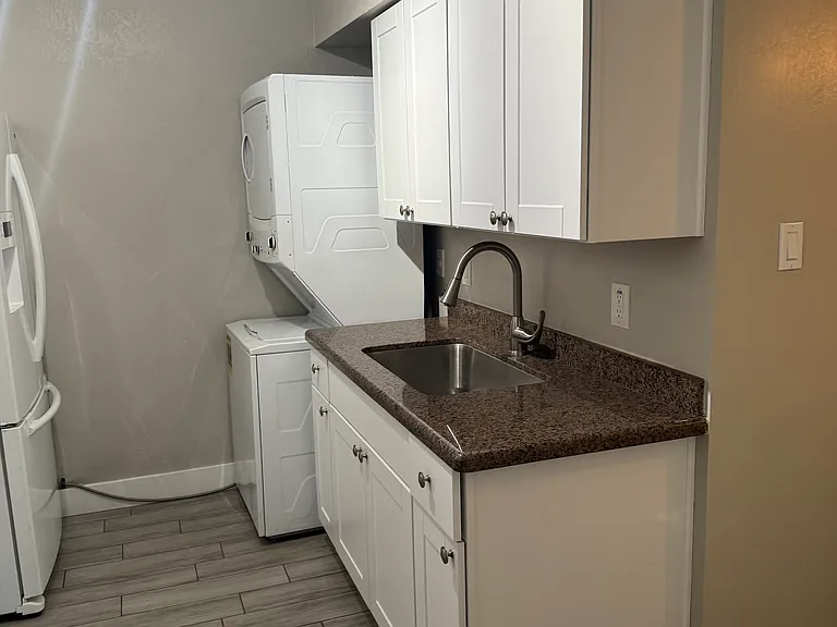 1218 S Smith Rd #B-C — Photo 12