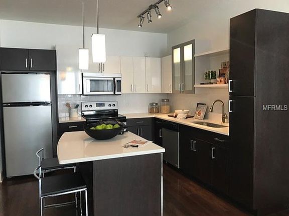 4th image of 1660 N Mills Ave #1A