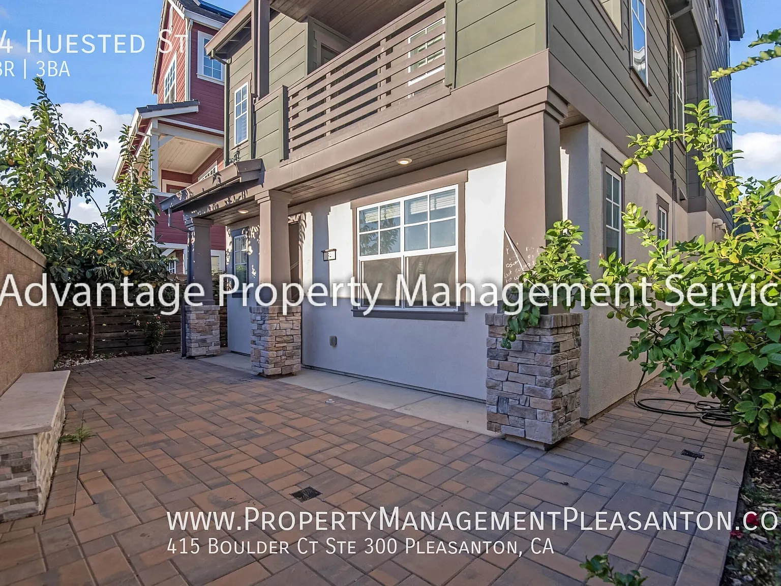 Stunning 4 Bed, 3.5 Bath, 2400 sq ft home — Photo 3