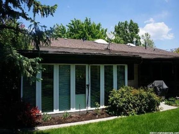 5th image of 1598 E Deauville Ave