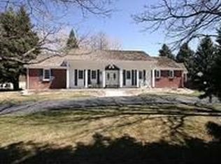 4 Club Ln, Littleton, CO 80123