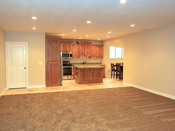 4th image of 1388 W Ammon Way