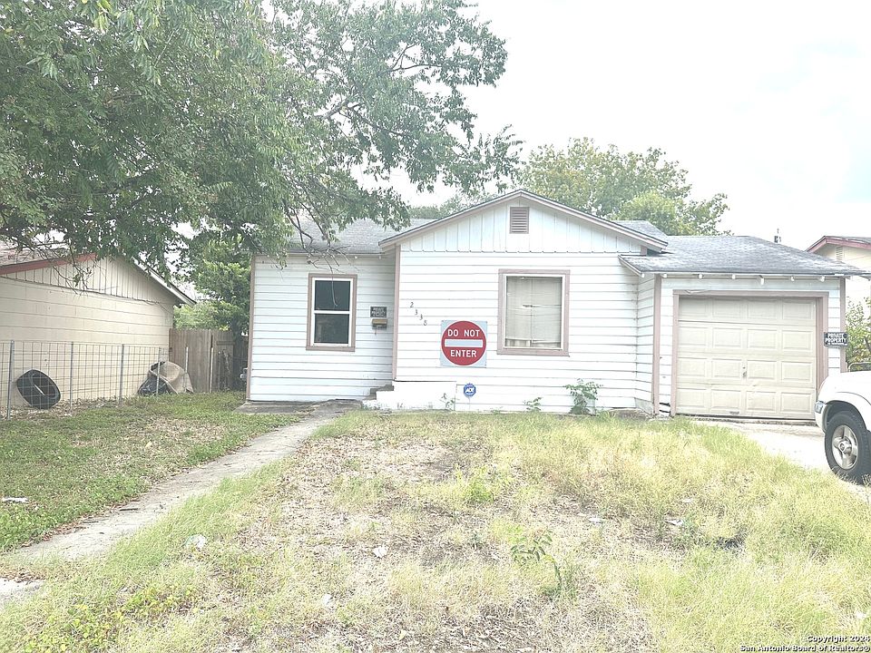 1st image of 2338 BURNET ST