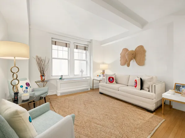 27 West 72nd Street image 1 of 10