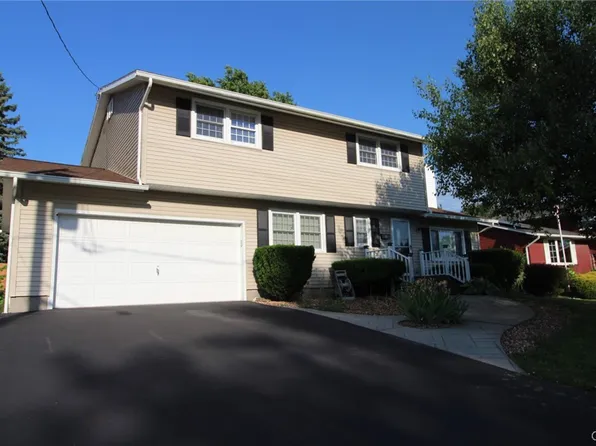 9 Kiwi Path, Liverpool, NY 13090