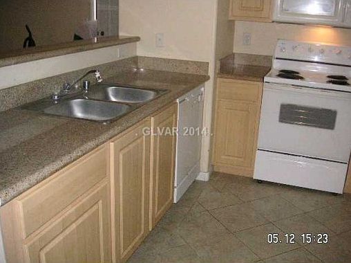 4th image of 8000 W Badura Ave #1012