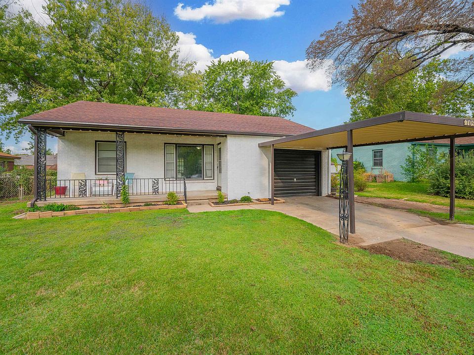 1st image of 709 Farrel Dr