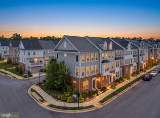 101 Gallop Dr, La Plata, MD 20646
