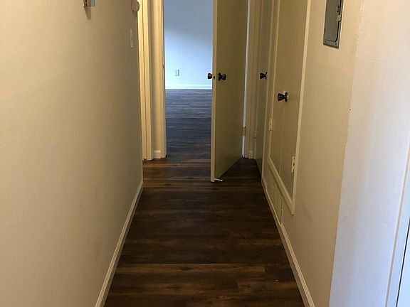 2nd image of 497 La Conner Dr APT 3
