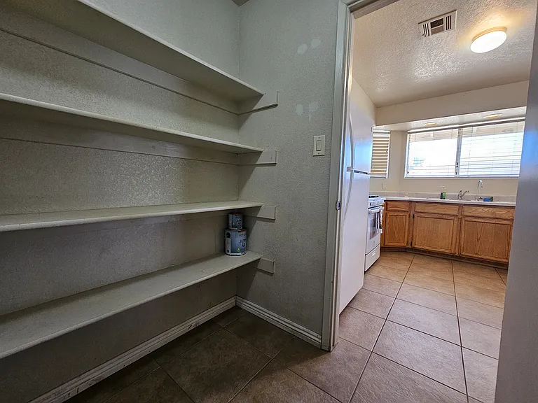 7149 E 25th St — Photo 16