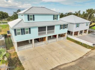 95 Phillip St, Bay Saint Louis, MS 39520