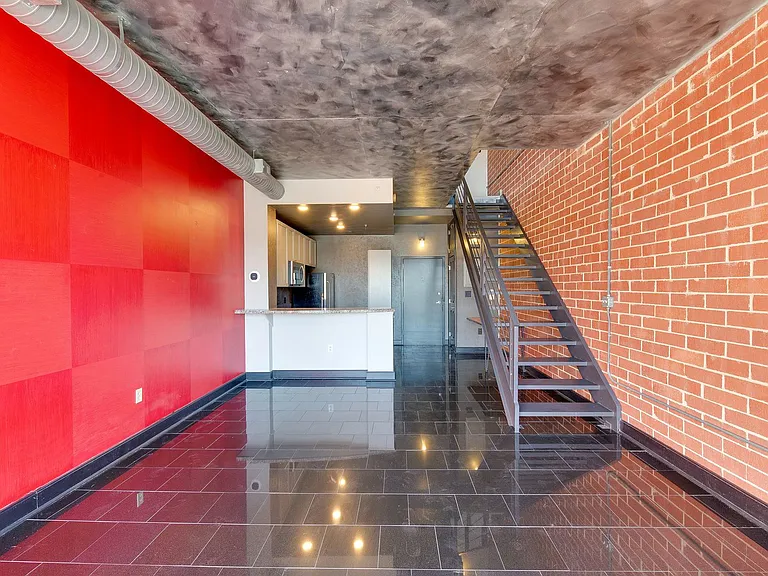 710 W Trade St #312 — Photo 18