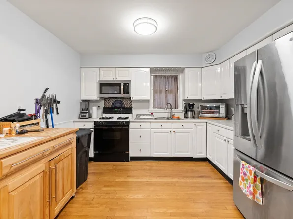 50 Cottage Street image 7 of 18