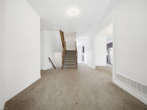 5th image of 38 McGovern Ln