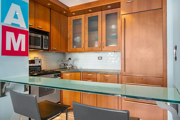 Rented by Warburg | media 14