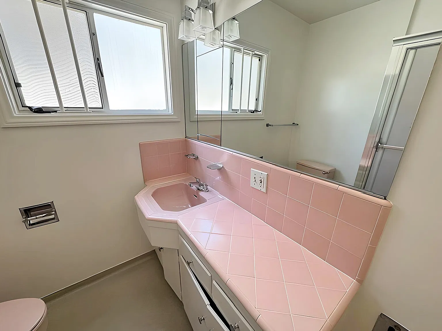 2 bed, $3,295 — Photo 4