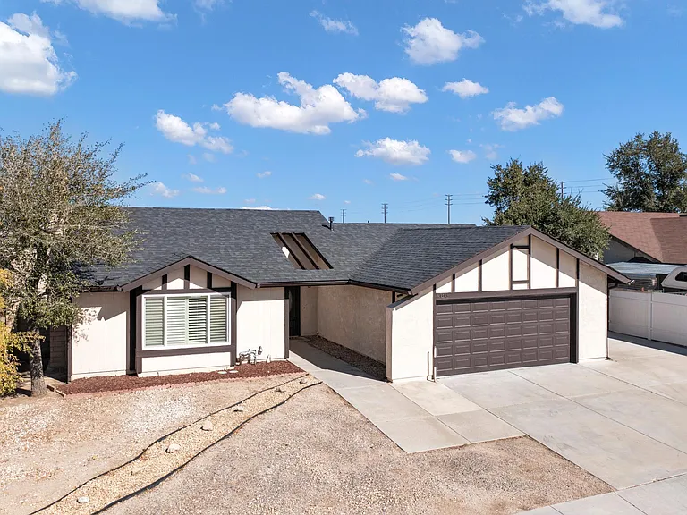 3843 Castala Dr — Photo 1