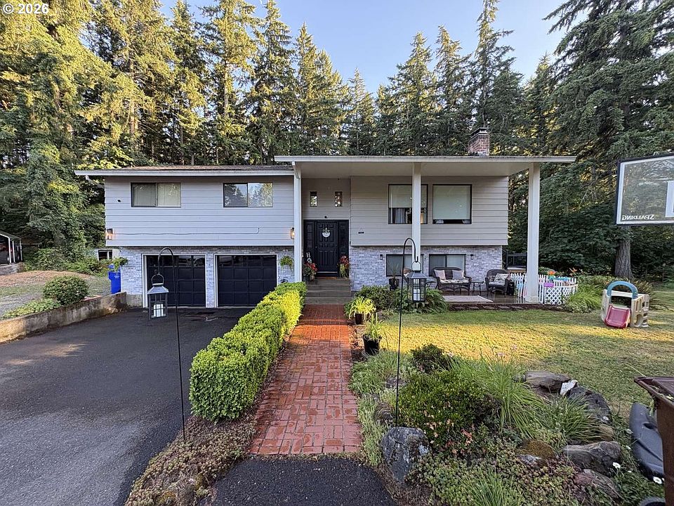 1st image of 15984 S Brook Ct