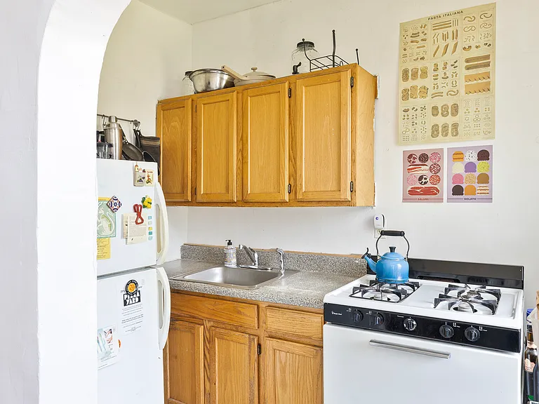 123 Waverly Ave #2 — Photo 7