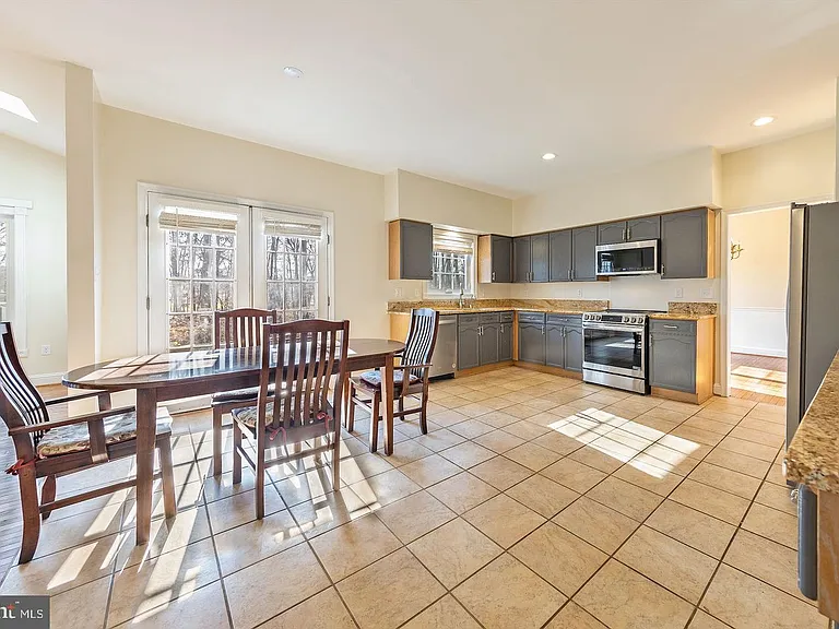 36767 Pelham Ct — Photo 10