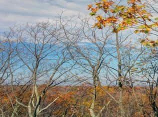 301 Overlook Way, Tannersville, PA 18372