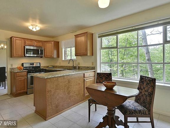 4th image of 5204 Sterne Ct