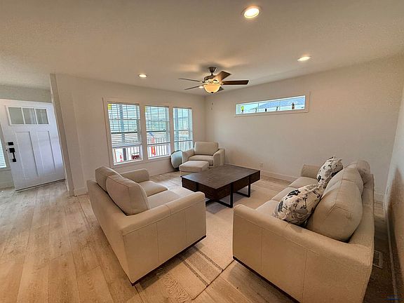 5th image of 1661.128 E PHILADELPHIA #Home 128