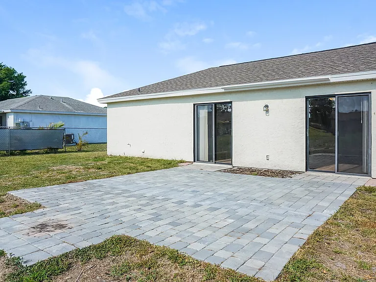 7574 Mesa St — Photo 15
