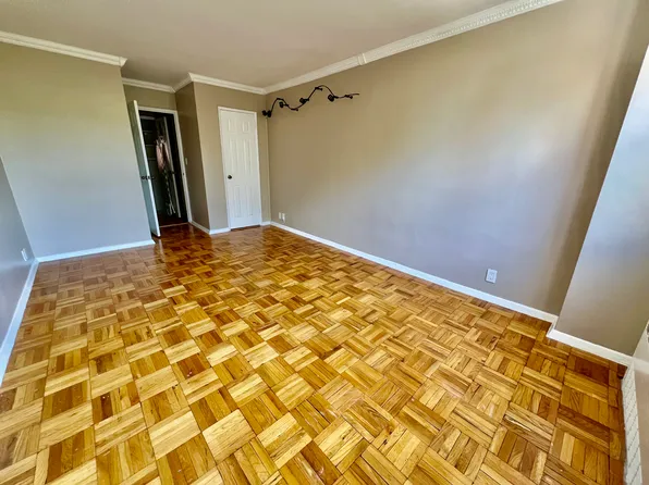 1360 Ocean Parkway image 10 of 18