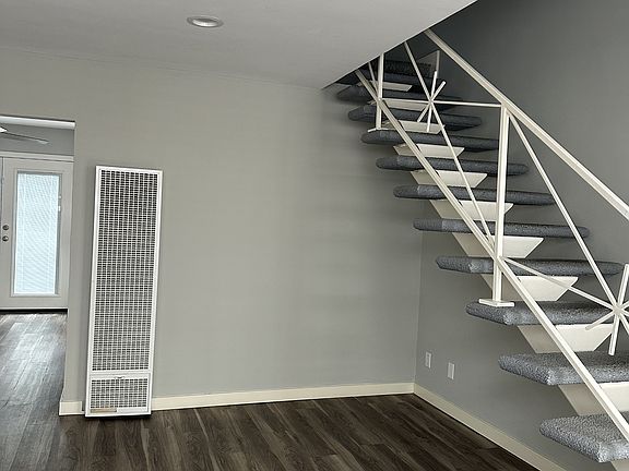 5th image of 732 9th St APT C