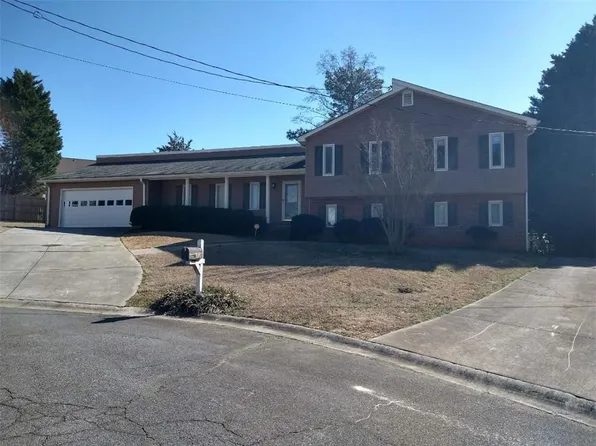 1730 Cedar Grove Dr, Marietta, GA 30066