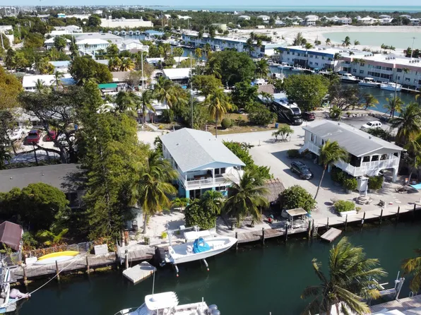 305 50th St, Marathon, FL 33050