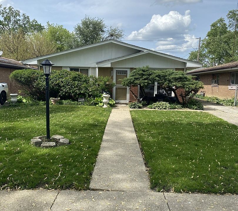 1st image of 1521 E 13th Pl