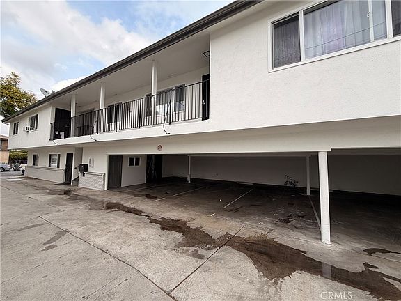 4th image of 1216 E 56th St