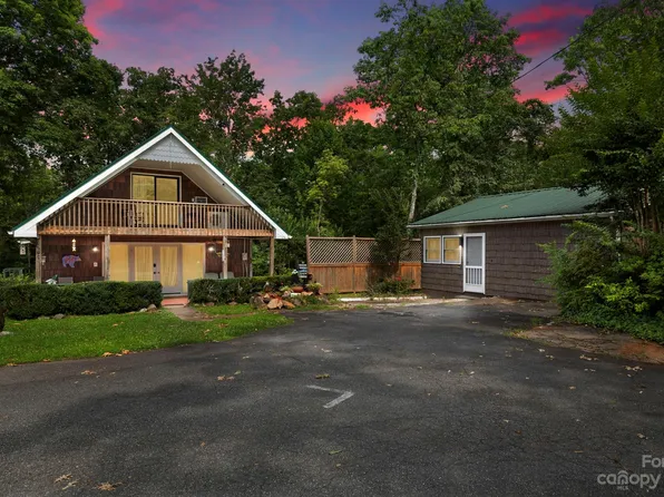 167 Pearson Cir, Lake Lure, NC 28746