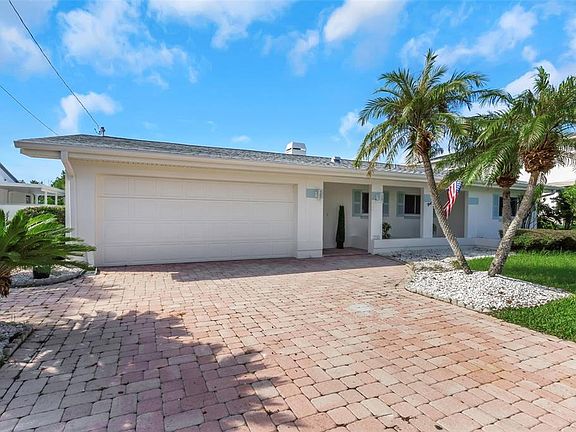3rd image of 220 DRIFTWOOD DRIVE S