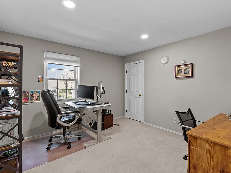 1528 Woodroyal East Dr — Photo 24