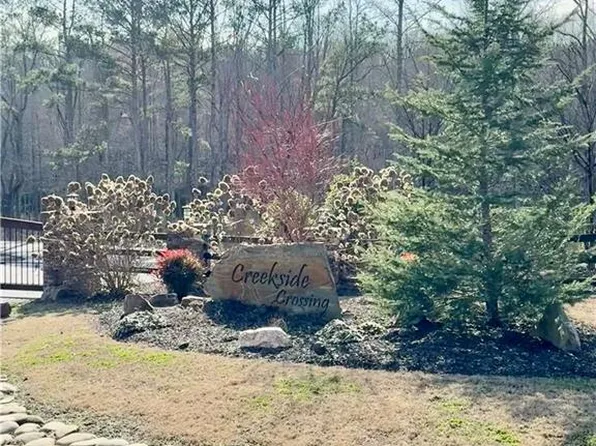 316 Pebble Trace St, Ellijay, GA 30540