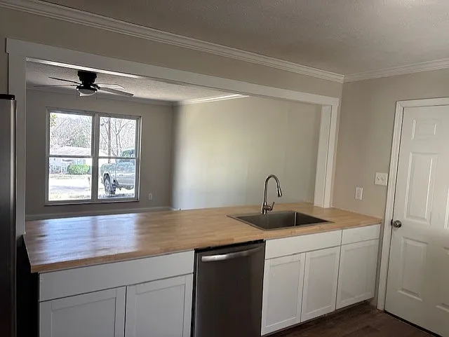 3 bed, 1200 sqft, $2,375 — Photo 2