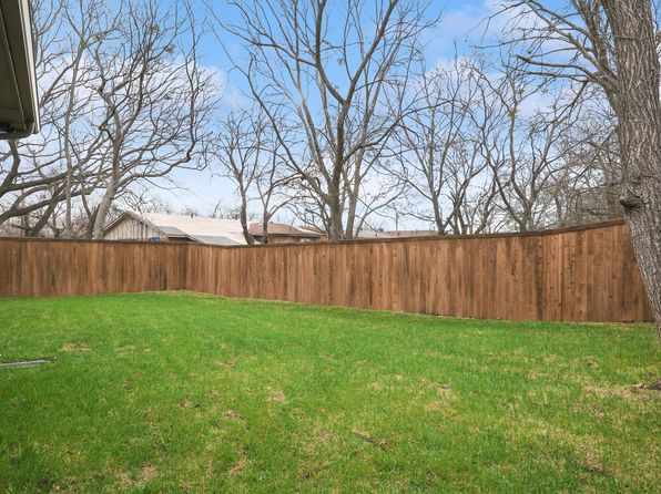 306 W McLain Dr, Sherman, TX