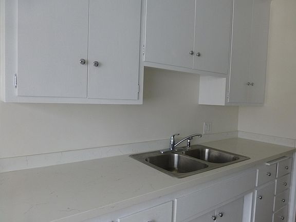 4th image of 12755 Matteson Ave APT 7