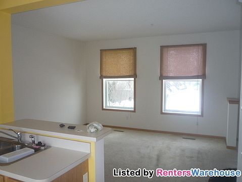 4th image of 11339 Davenport Cir NE Unit C