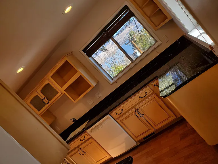 1663 Lakeshore Dr — Photo 3